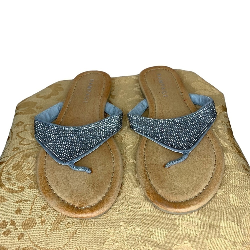 Size 6.5 Rampage Silver Studded Sandals Flats Tan Bottom Synthetic Beachy